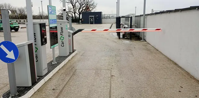 Parking Dekada Konin